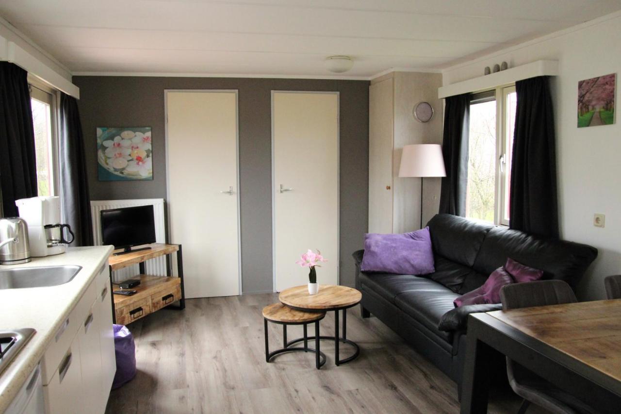 Hofgalow Chalet Op Camping "De Stal" Drijber Экстерьер фото